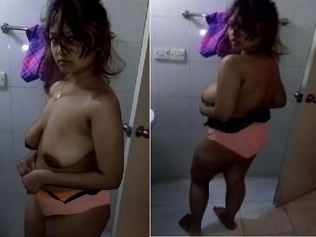Viral desi girl nude before lover in bathroom